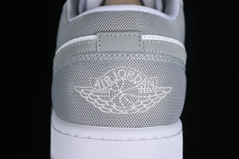 All categories Air Jordan Jordan series basketball shoes Air Jordan 1 Low Air Jordan 1 Low AJ1 Joe 1 white gray low-top cultural and leisure sports sneakers DC0774-106